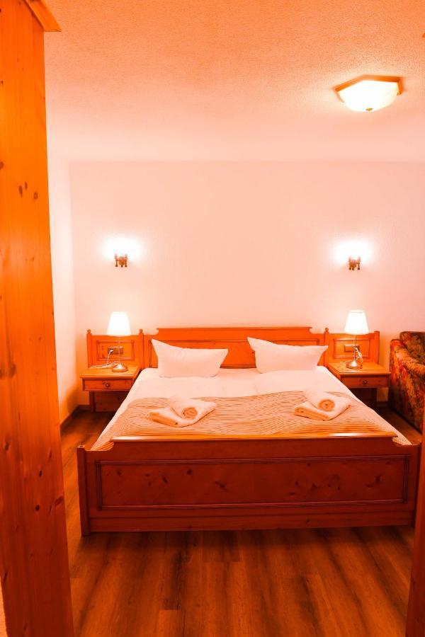 Hotel Gaestehaus Linde Mörnsheim المظهر الخارجي الصورة